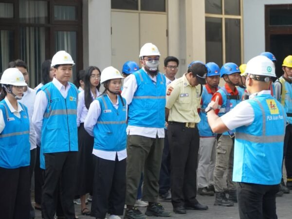 PLN Icon Plus SBU Regional Bali dan Nusa Tenggara Tingkatkan Kesadaran dan Kepatuhan Penggunaan APD