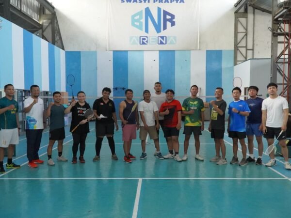 PLN Icon Plus Wujudkan Program Wellbeing melalui Olahraga Badminton